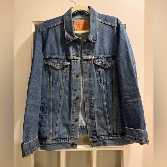 Levi's Men's Classic Jean Jacket - Picture 1 of 5